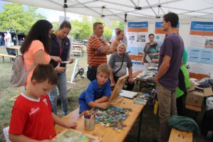 Otthonos Energia kiállítás, játékok és tanácsadás a Gazdagréti Halászléfőző versenyen