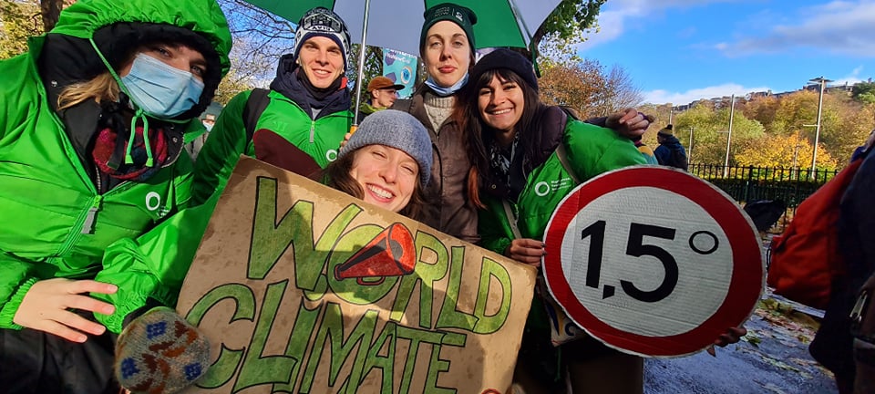 Magyar aktivisták is csatlakoztak a glasgow-i klímacsúcs legnagyobb tüntetéséhez