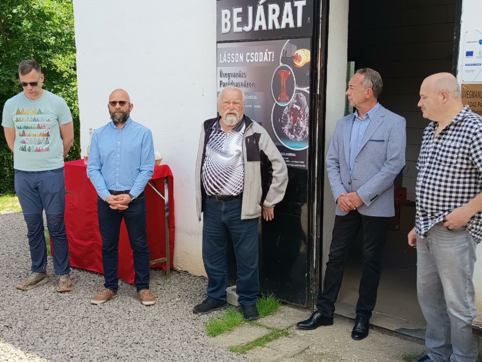 Közösségi energia fűti az üvegolvasztó kemencét Parádsasváron