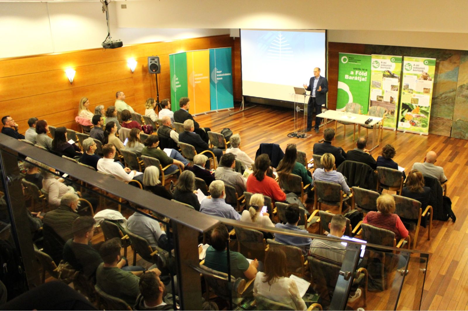 Biodiverzitás-barát zöldfelületkezelés - elérhetők az októberi konferencián megosztott jó gyakorlatok!